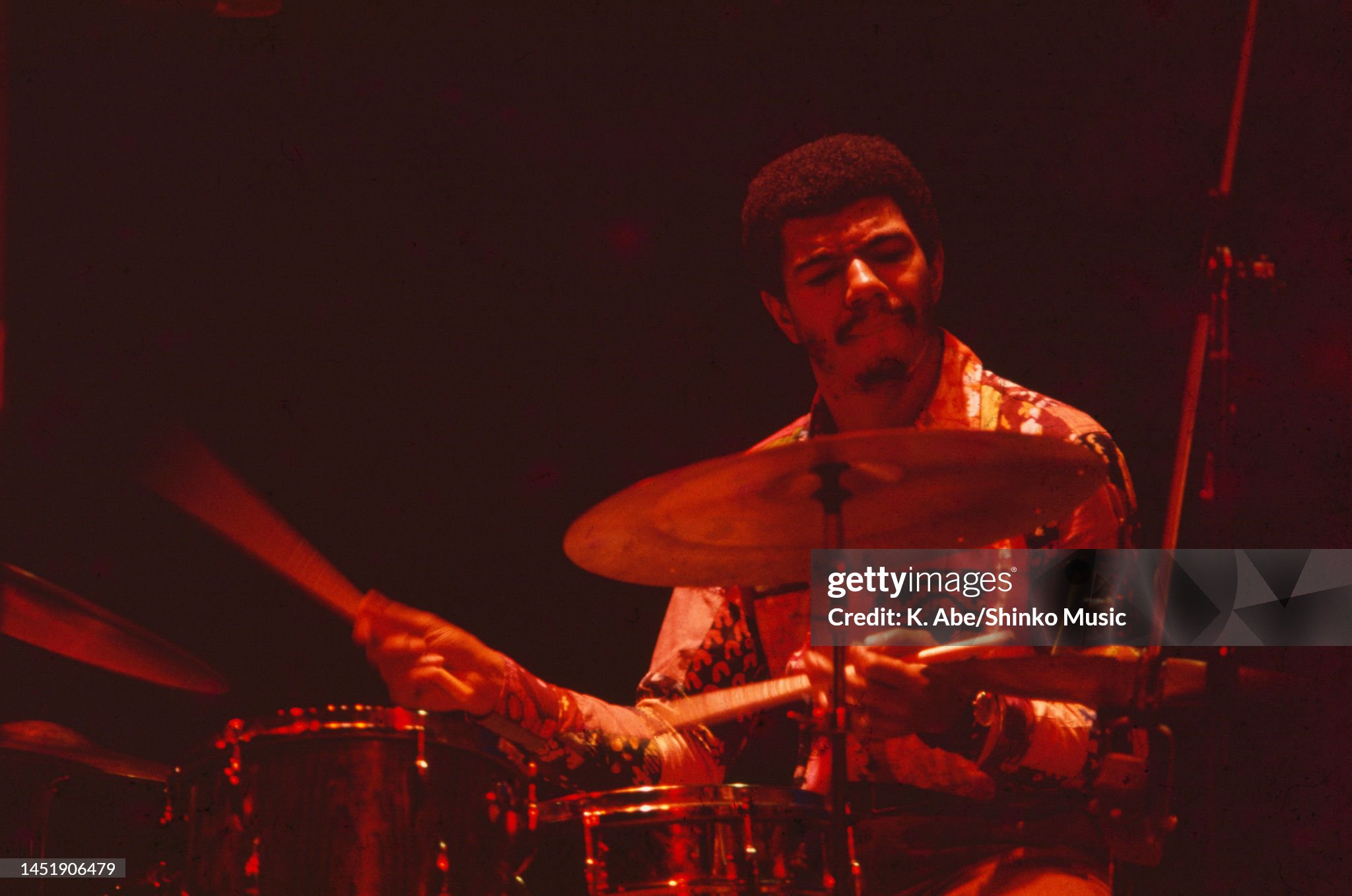 9 1973년 일본에서 공연하던 잭 디조넷..jpg