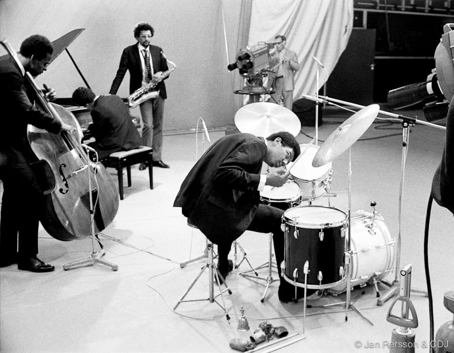 5 찰스 로이드 쿼텟 멤버로 활동하던 젊은 시절의 잭 디조넷. 1966년도 덴마크 (2).jpg