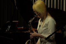 #47 Tribute - 이수정(Soojung Lee)  - 미처 개화하지 못하고 저버린 미완의 대기